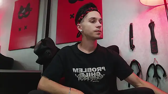 Snapshot of Joseph__Quinn chatting on March 22, 8:40 am Joseph  Quinn online show from March 22, 8:40 am