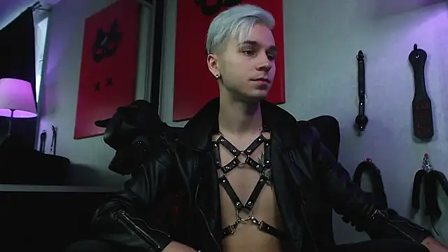 Snapshot of Joseph__Quinn chatting on December 9, 8:11 am Joseph  Quinn online show from December 9, 8:11 am