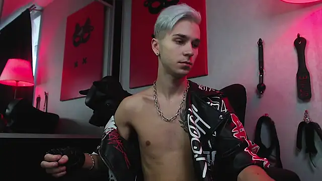 Snapshot of Joseph__Quinn chatting on December 11, 8:59 am Joseph  Quinn online show from December 11, 8:59 am