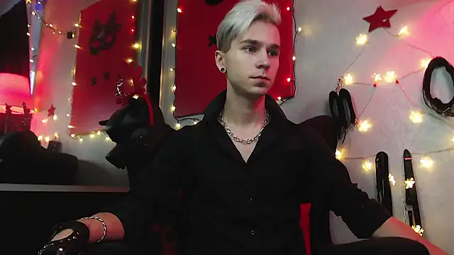 Snapshot of Joseph__Quinn chatting on December 26, 8:07 am Joseph  Quinn online show from December 26, 8:07 am