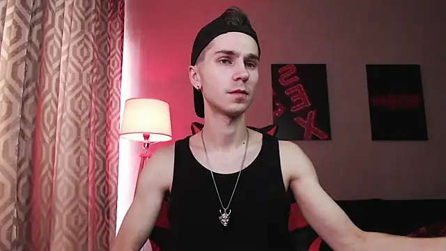 Snapshot of Joseph__Quinn chatting on October 18, 8:30 am Joseph  Quinn online show from October 18, 8:30 am