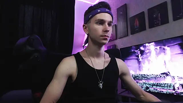 Snapshot of Joseph__Quinn chatting on September 15, 11:44 am Joseph  Quinn online show from September 15, 11:44 am