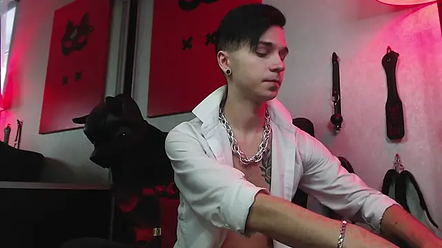 Snapshot of Joseph__Quinn chatting on February 2, 11:19 am Joseph  Quinn online show from February 2, 11:19 am