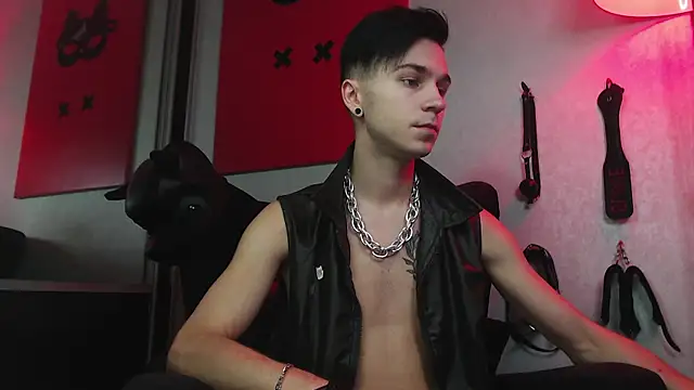 Snapshot of Joseph__Quinn chatting on January 25, 11:02 am Joseph  Quinn online show from January 25, 11:02 am