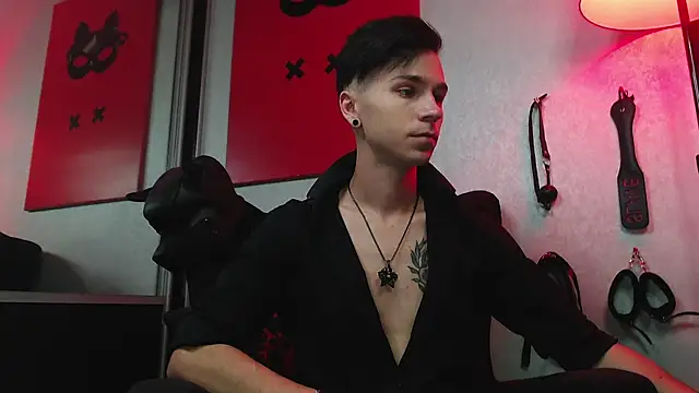 Snapshot of Joseph__Quinn chatting on March 7, 8:13 am Joseph  Quinn online show from March 7, 8:13 am