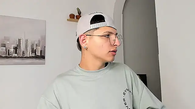 a lejandro 0 8 online show from March 7, 3:19 am