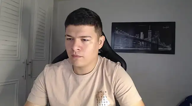 Plug Control online show from January 7, 1:32 pm