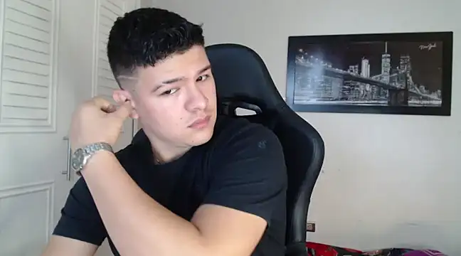 Plug Control online show from December 13, 2:27 pm