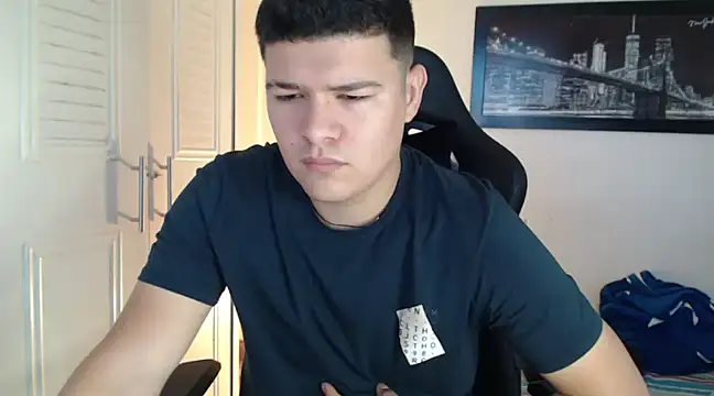 Plug Control online show from December 3, 1:10 pm