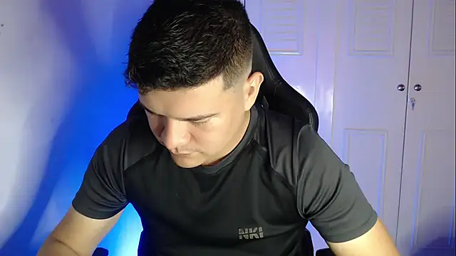 Plug Control online show from September 22, 3:11 pm