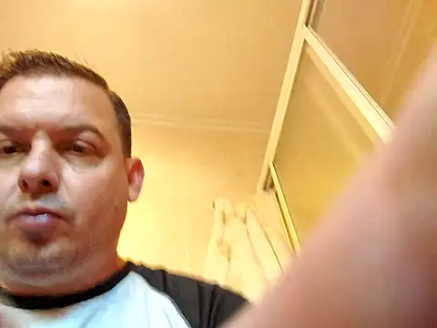 Snapshot of Jose_HotLatino chatting on October 27, 11:01 am Jose HotLatino online show from October 27, 11:01 am