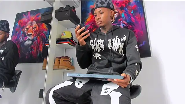 Pantera black 21 online show from October 10, 6:13 pm