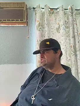 Miguel16i online show from March 18, 6:28 pm