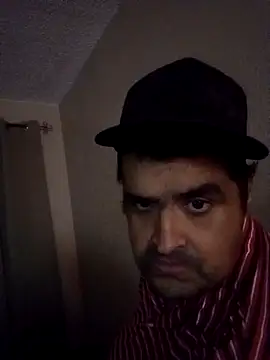 Miguel16i online show from November 13, 7:57 am