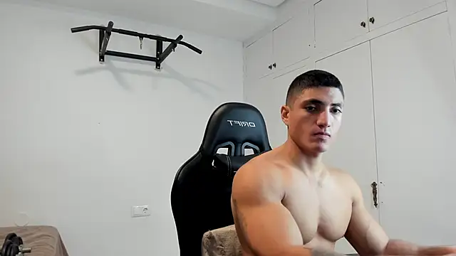 dan01  online show from March 10, 12:33 pm