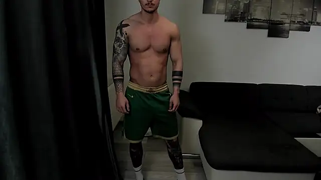 Richarddarell1 online show from March 24, 6:18 am