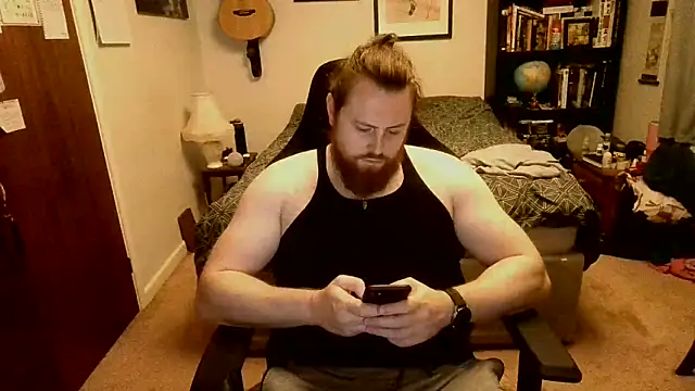 Hairy Guy30 online show from November 9, 6:01 pm