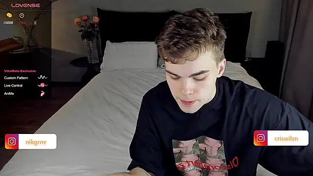 simonwnl online show from January 11, 7:05 pm