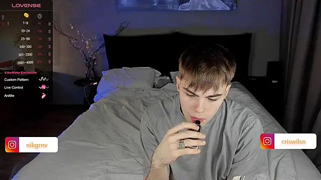 simonwnl online show from January 24, 6:35 pm