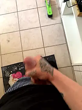 YoungDick25 online show from January 17, 10:40 am