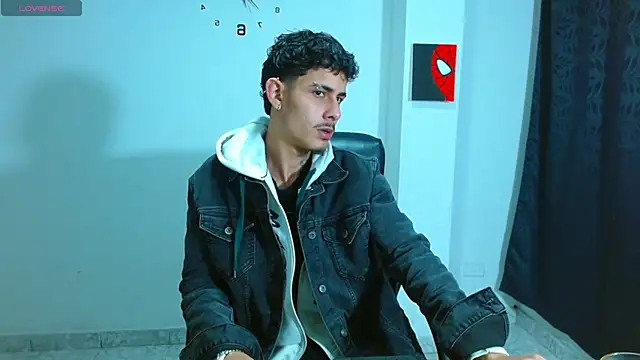 Snapshot of Bastiaan_28 chatting on September 10, 2:21 am Bastiaan 28 online show from September 10, 2:21 am