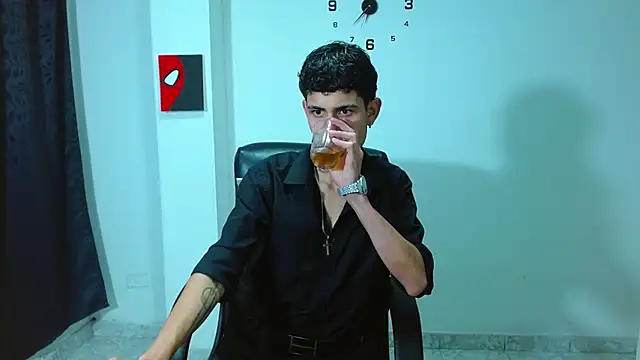 Snapshot of Bastiaan_28 chatting on September 26, 2:31 am Bastiaan 28 online show from September 26, 2:31 am