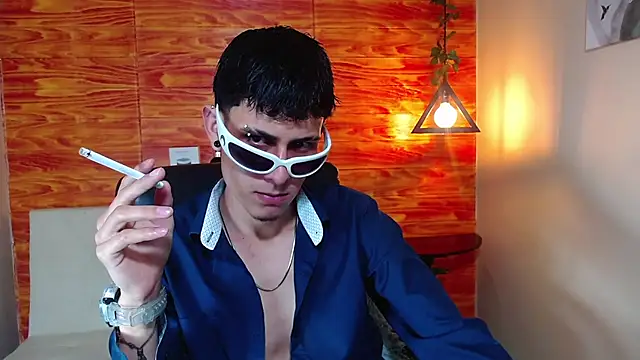 Snapshot of Bastiaan_28 chatting on February 10, 1:57 am Bastiaan 28 online show from February 10, 1:57 am