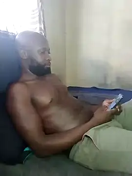 Snapshot of Stallion100 chatting on January 25, 3:52 pm Stallion100 online show from January 25, 3:52 pm