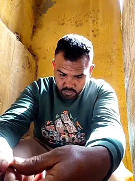 ListedLoin online show from March 4, 10:55 am