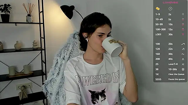 little femb0y online show from February 23, 1:57 pm