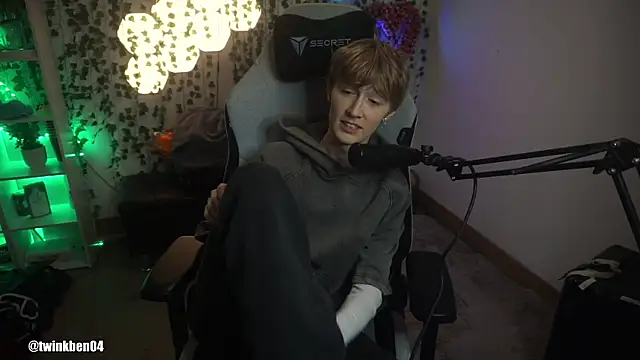 twinkben online show from October 2, 8:57 pm