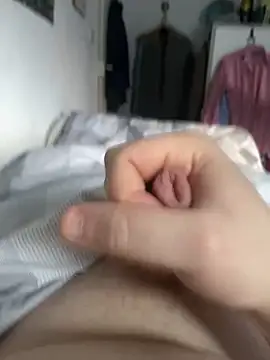 bigschlong290 online show from January 26, 8:03 am