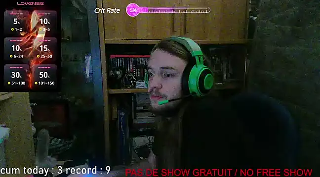 nicolasdumand21 online show from December 12, 9:48 pm