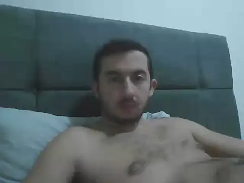 laynufff online show from December 18, 5:09 pm