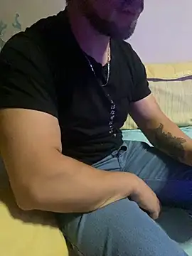 FumesClouds online show from October 26, 3:52 am