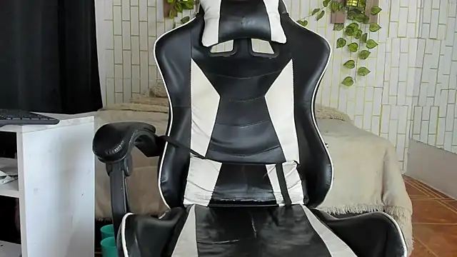 jacksson lawrence online show from February 15, 1:56 am