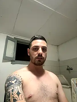 iltoscano95 online show from September 13, 9:05 pm