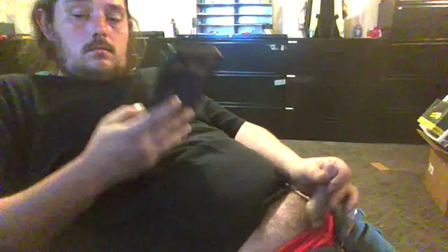 daddysmalldick502 online show from May 30, 4:29 pm