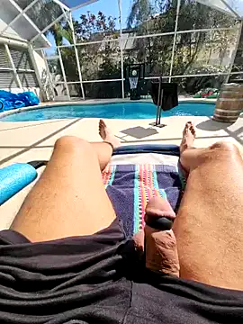 Snapshot of theclubist111 chatting on February 26, 7:36 pm theclubist111 online show from February 26, 7:36 pm