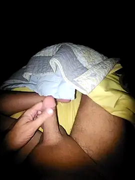 Snapshot of theclubist111 chatting on February 22, 5:44 am theclubist111 online show from February 22, 5:44 am