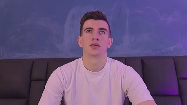 MikaelSlow online show from April 1, 4:14 am