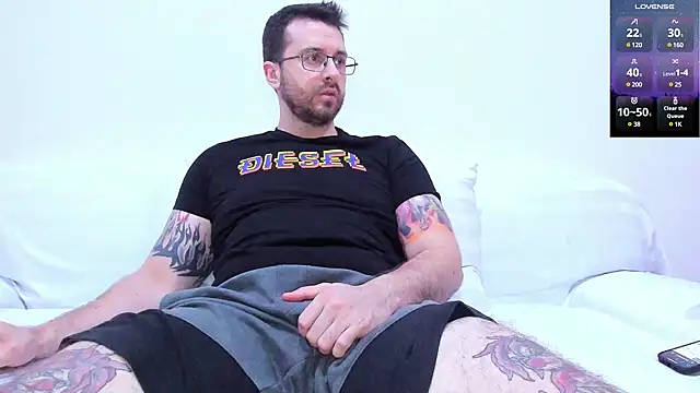 JayXCee Official online show from December 28, 3:37 pm