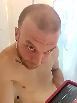 Snapshot of GeneralXMillyX chatting on December 6, 5:00 pm GeneralXMillyX online show from December 6, 5:00 pm