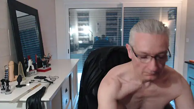 Goduleur69 online show from January 15, 1:09 pm