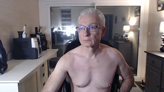 Goduleur69 online show from December 10, 9:22 pm