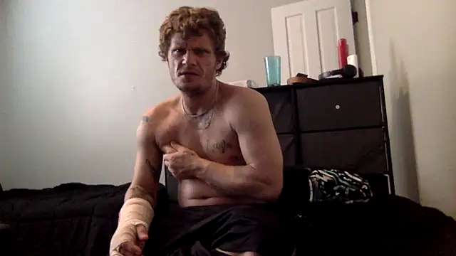 SpAzZ1234 online show from April 14, 9:14 pm