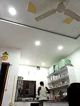 PVNRAO0831 online show from November 1, 5:17 pm