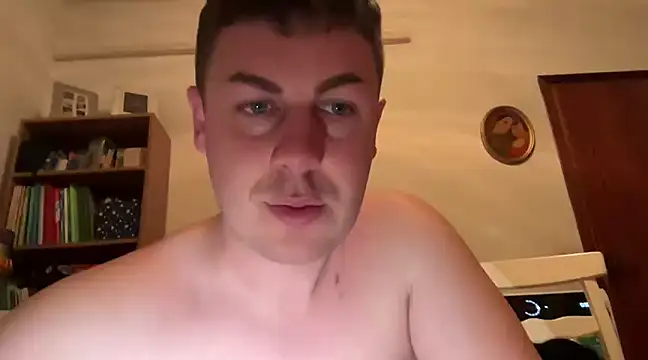 MyStrangeAddiction online show from December 29, 10:25 pm