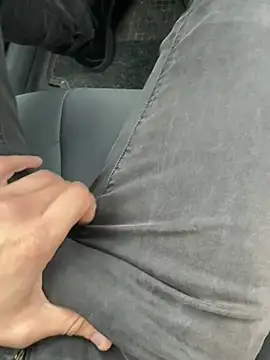 Snapshot of hotisraeli chatting on January 22, 6:10 am hotisraeli online show from January 22, 6:10 am