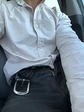 Snapshot of hotisraeli chatting on January 7, 5:45 am hotisraeli online show from January 7, 5:45 am